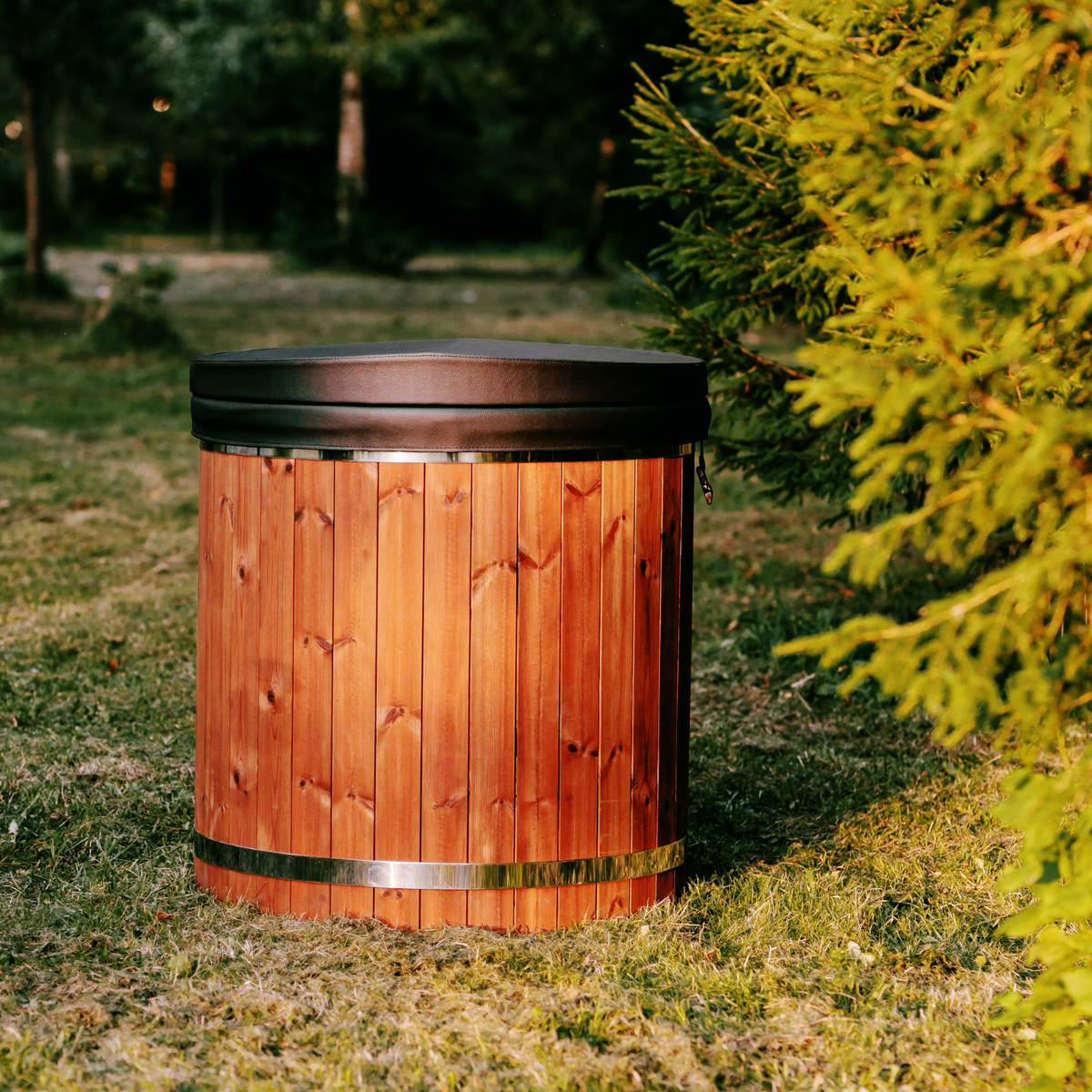 Fiberglass Single-Person Cold Water Tub