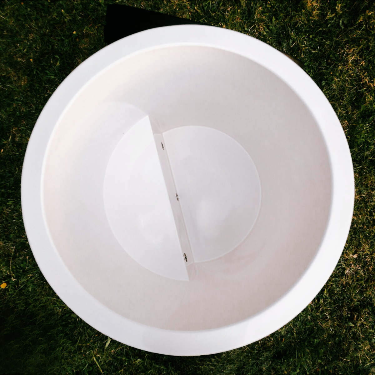 Fiberglass Single-Person Cold Water Tub
